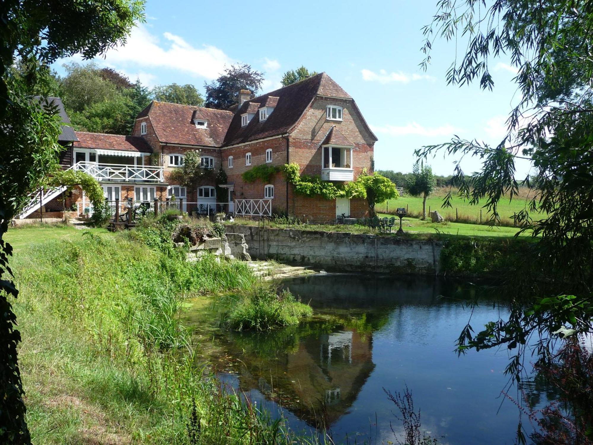 Salisbury Old Mill House Leilighet Eksteriør bilde